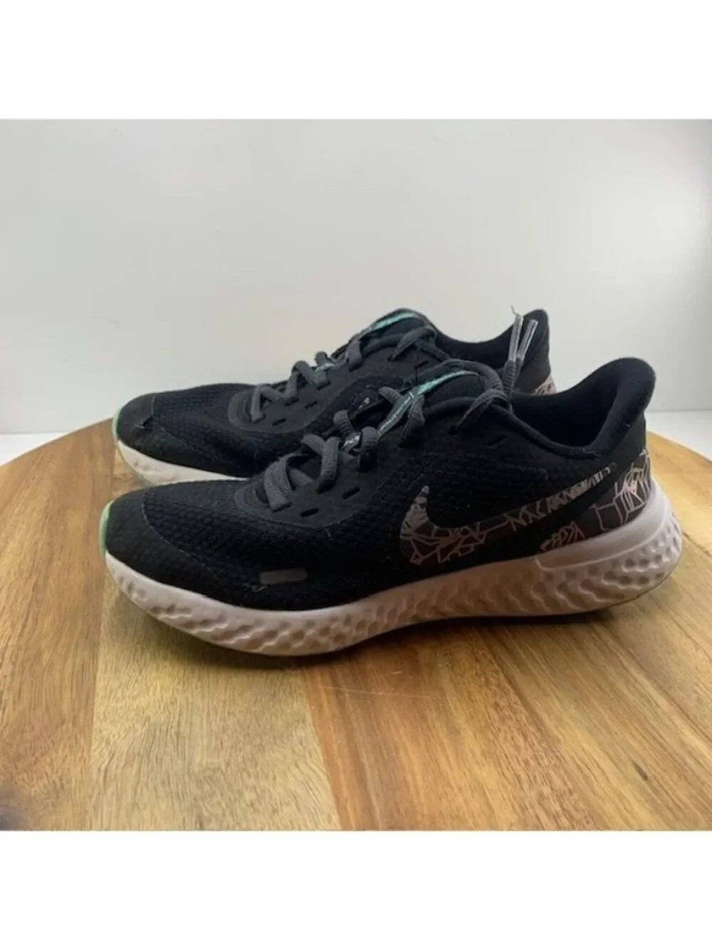 Nike Revolution 5 BQ5688-001 Black Girls Running Shoes 3.5Y
